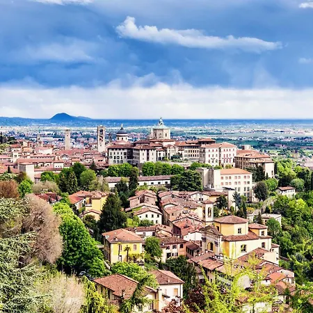 Corte Di Borgo Canale - Garden Apartment Bergamo